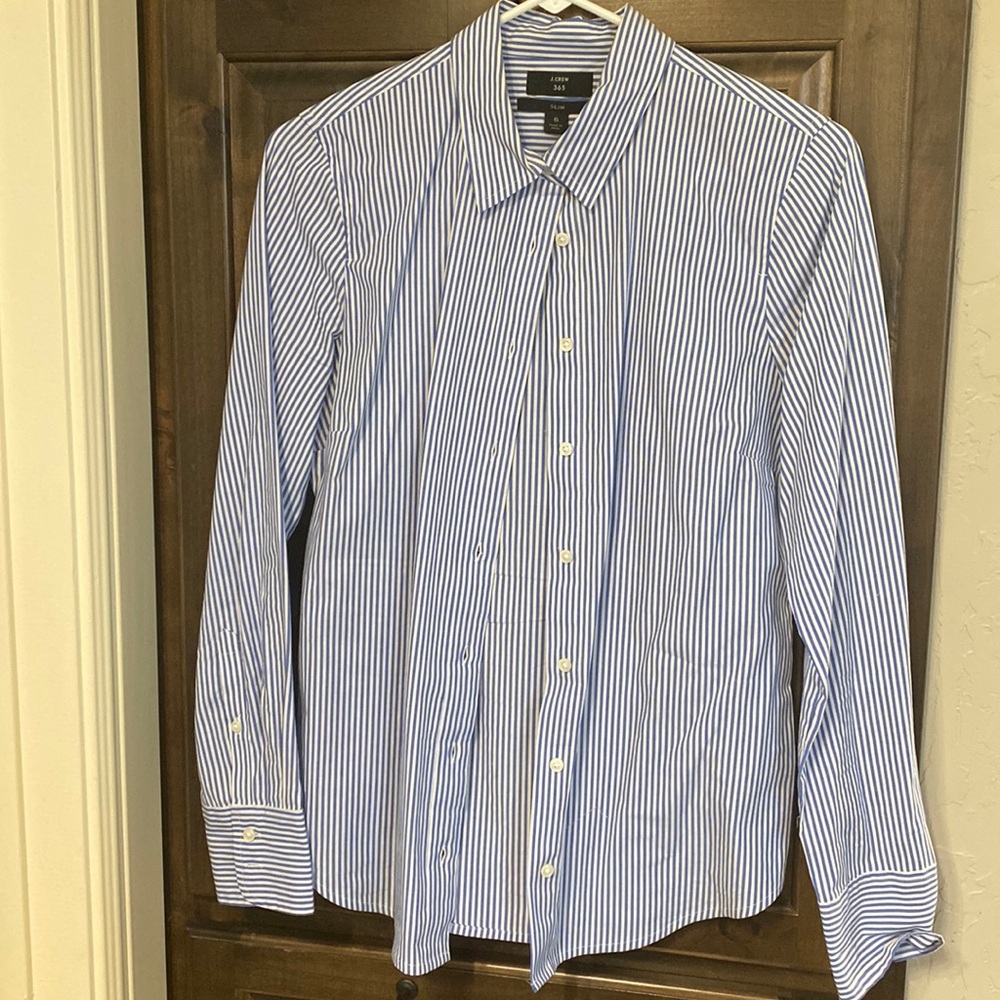 EUC- J. Crew button down blouse- 6 Slim